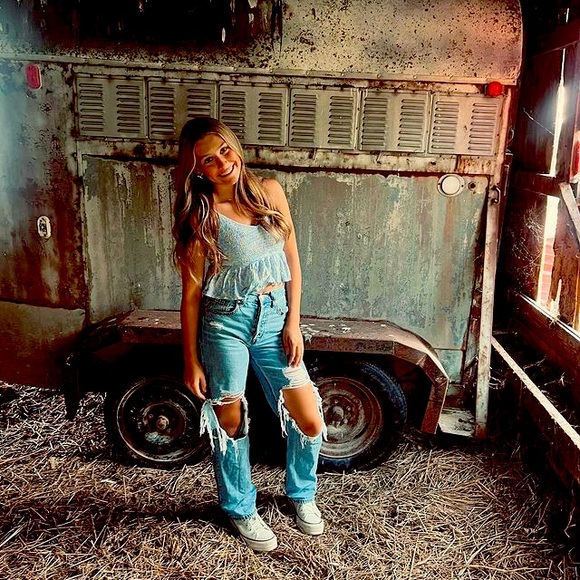 Meet your Posher, Kaley - Picture 1 of 1